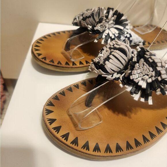 Kate Spade "Idette" Blk/ Wht.Leather Fringe Flip Flop Sandals Sz.10 Ret. $145 - Picture 4 of 8